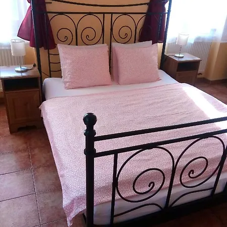Pacovka 3* Chynov