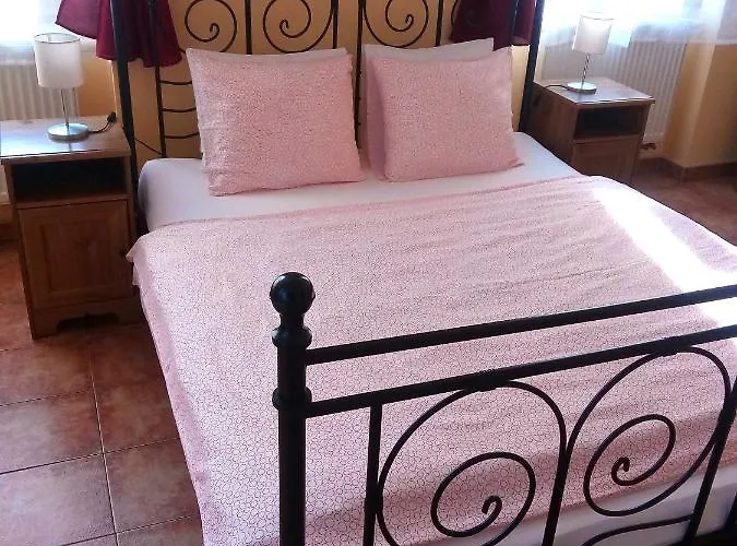Pacovka 3* Chynov